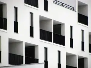 building, house, windows-414408.jpg